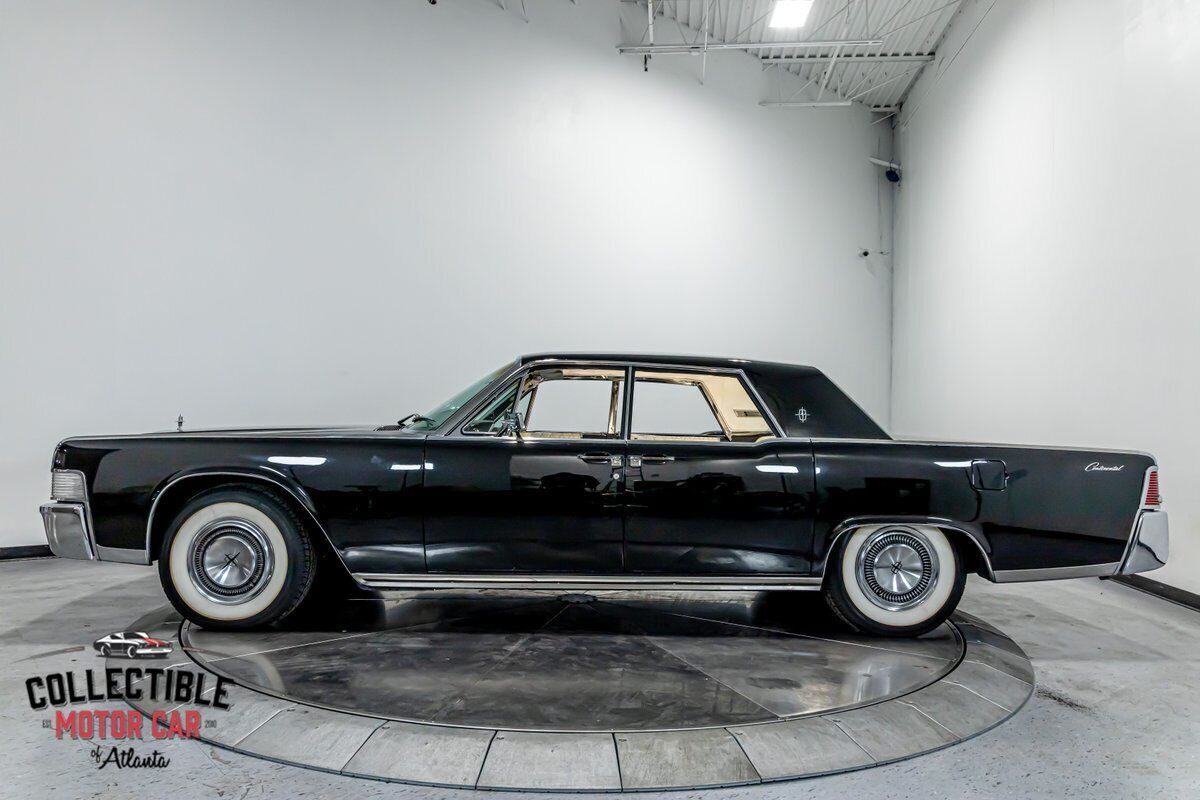 1965 Lincoln Continental - photo 8
