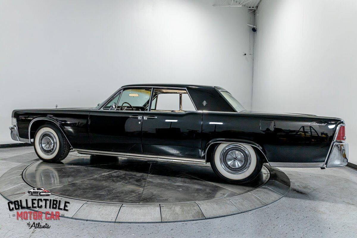 1965 Lincoln Continental - photo 9