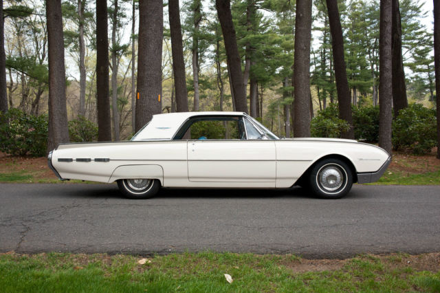 1962 Ford Thunderbird - photo 2