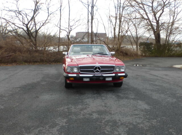 1987 Mercedes-Benz SL-Class R107