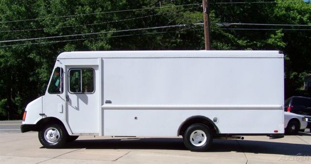 1994 Chevrolet Express 1-OWNER 128K COLD AC 16 FT BOX STEP VAN WAGON RIG - photo 5