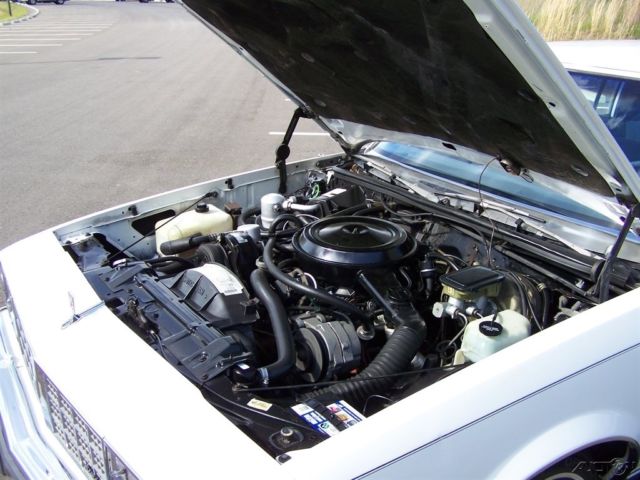 1984 Oldsmobile Cutlass SUPREME BROUGHAM ORG MILES 5.0L 307 4BBL V8 BEAUTY - photo 12