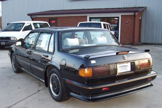 1989 Pontiac Bonneville SSE 1-OWNER PWR SUNROOF ALL ORG BLACK CRUISER - photo 2