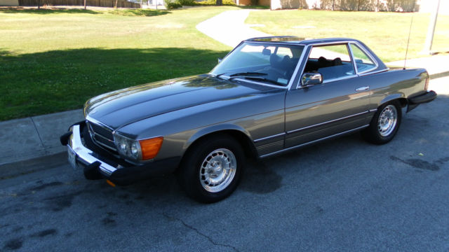 A Restored Mercedes Benz 450SL Roadster with Many New Parts; Six Different Looks 1977 Mercedes-Benz 400-Series Chrome