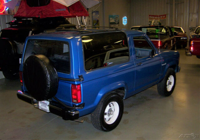 1987 Ford Bronco II 1-OWNER XLT 4X4 2.9L V6 5-SPEED VERY ORIGINAL WAGON - photo 12