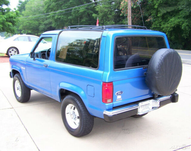 1987 Ford Bronco II 1-OWNER XLT 4X4 2.9L V6 5-SPEED VERY ORIGINAL WAGON - photo 5