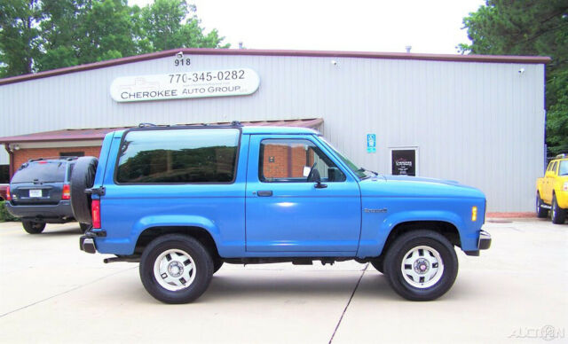 1987 Ford Bronco II 1-OWNER XLT 4X4 2.9L V6 5-SPEED VERY ORIGINAL WAGON - photo 7