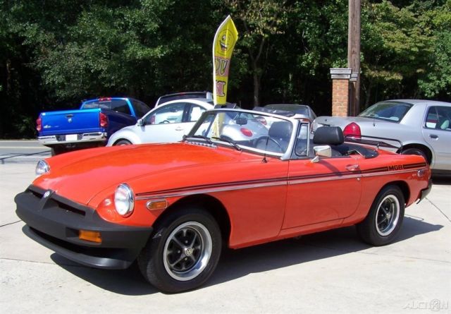 1979 MG MGB 75K ROADSTER 4-SPEED 1.8L RWD CONVERTIBLE - photo 10