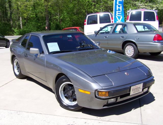 A-SHARP-ORG-ALL-STOCK-SURVIVOR-COLD-AC-FULLY-SERVICED-TINT-CD-NEW-TIRES-A-BEAUTY 1985 Porsche 944 50k 5-SPEED TURN KEY ROCK SOLID COUPE MUST SEE IT