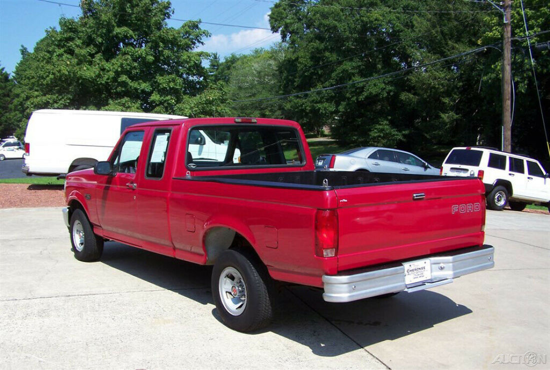 1994 Ford F-150 1-OWNER 97K XL SUPERCAB SHORT BED 4.9L INLINE FUEL INJ 300 6CYL - photo 2