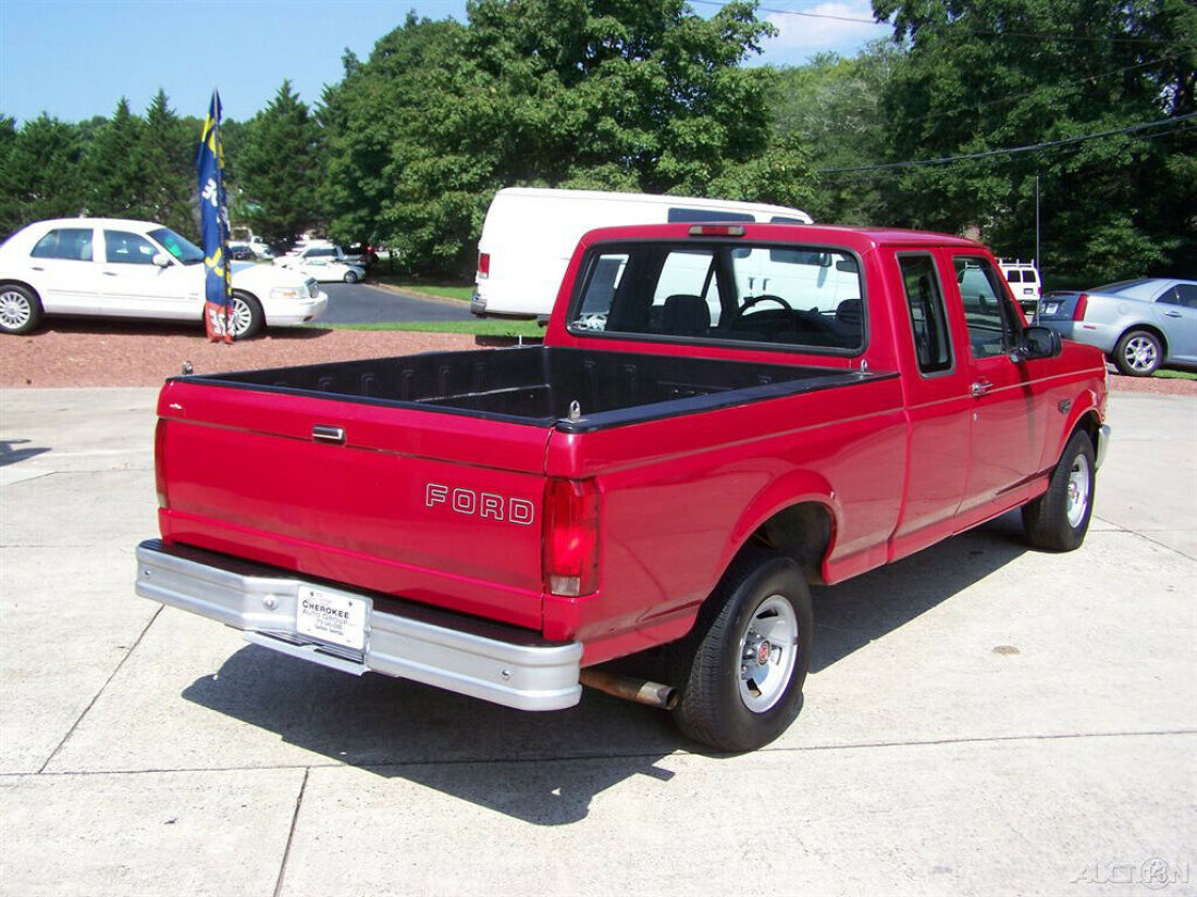 1994 Ford F-150 1-OWNER 97K XL SUPERCAB SHORT BED 4.9L INLINE FUEL INJ 300 6CYL - photo 4