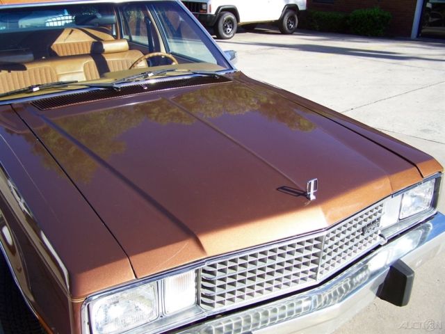 1980 Ford Fairmont 1-OWNER 42K COLD AC FUTURA STYLE LTD TRIM PACKAGE - photo 10