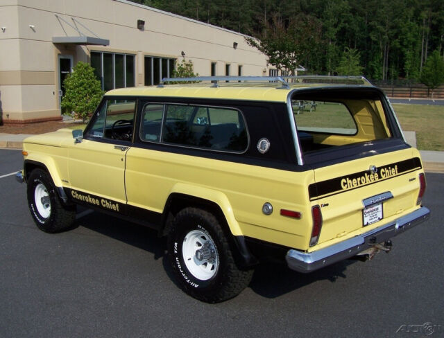 1977 Jeep Cherokee 1-OWNER CHIEF 2 DOOR S WIDE TRAC Z CODE 401 V8 4BBL 4WD - photo 3