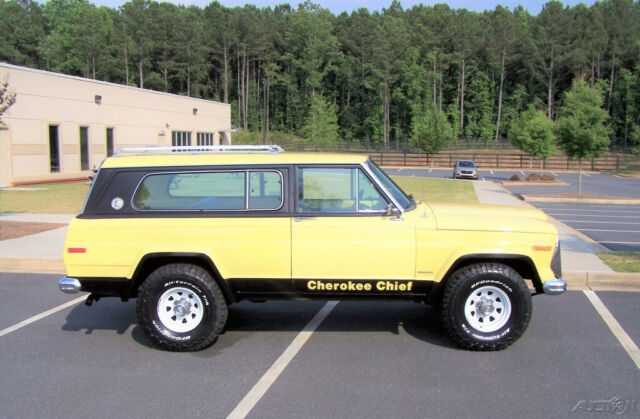 1977 Jeep Cherokee 1-OWNER CHIEF 2 DOOR S WIDE TRAC Z CODE 401 V8 4BBL 4WD - photo 9