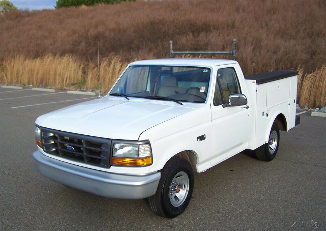 1993 Ford F-150 1-OWNER XL 68K REG CAB 2WD SHORT BED UTILITY BOX AUTO TRUCK F150 - photo 4