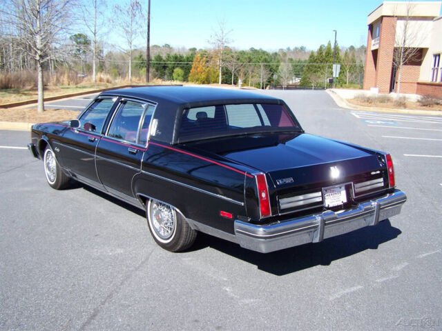 1981 Oldsmobile Ninety-Eight 98 REGENCY 68K BEAUTIFUL ORG COND SURVIVOR OLDS 4DR - photo 2