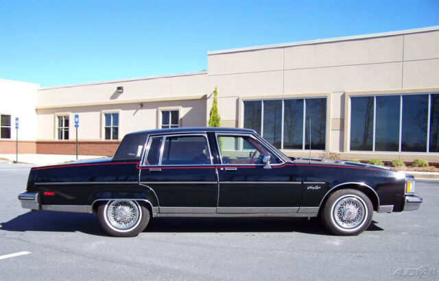 1981 Oldsmobile Ninety-Eight 98 REGENCY 68K BEAUTIFUL ORG COND SURVIVOR OLDS 4DR - photo 6