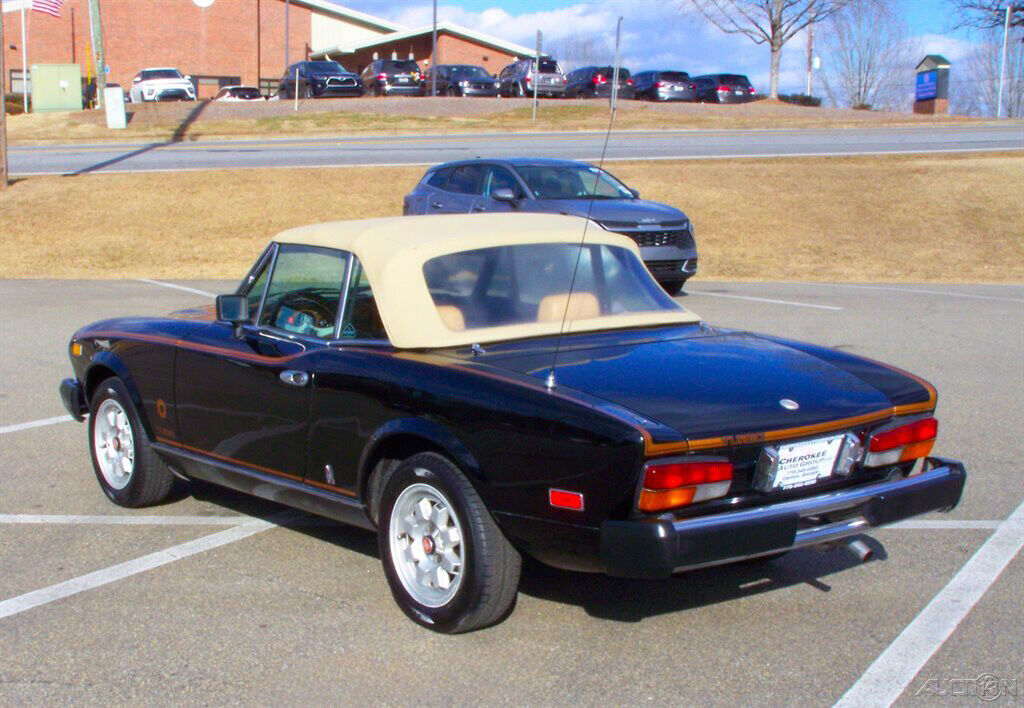1982 Fiat 124 Spider 2000 44K 1 OF 700 TURBO'S 5-SPEED 124 SPIDER CONVERTIBLE - photo 2