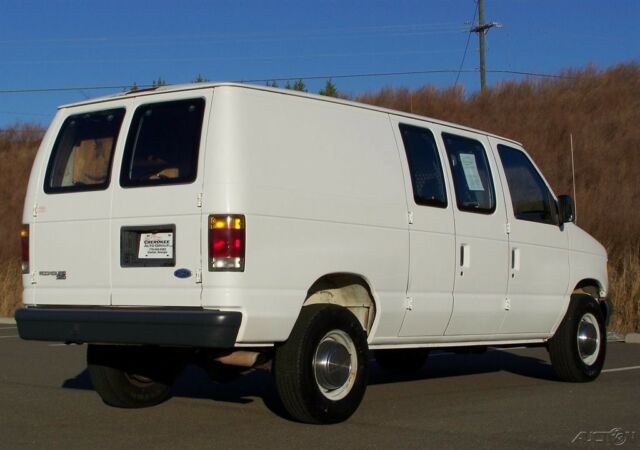 1993 Ford E-Series Van 1-OWNER 131K 7.3L DIESEL E350 1-TON V8 SHORT BODY WAGON - photo 2