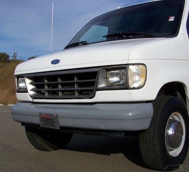 1992 Ford E-Series Van 1-OWNER 139K 7.3L DIESEL E350 1-TON V8 SHORT BODY WAGON - photo 12