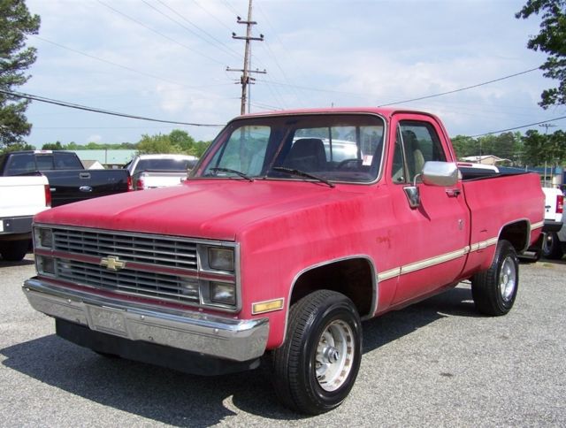 A-SOLID-RUNNING-DRIVING-PROJECT-TLC-TRUCK-4WD-CK-K1500-CHEVY-SISTER-2-K5-BLAZER 1984 Chevrolet C/K Pickup 1500 SILVERADO K10 4X4 RED SHORT BED AC V8 AUTOMATIC