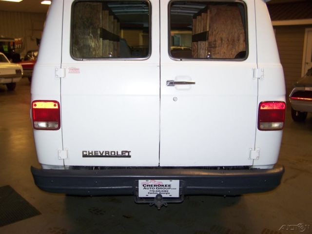 1988 Chevrolet Express G30 1-TON G3500 1-OWNER 6.2L DIESEL AUTO CARGO WAGON - photo 7
