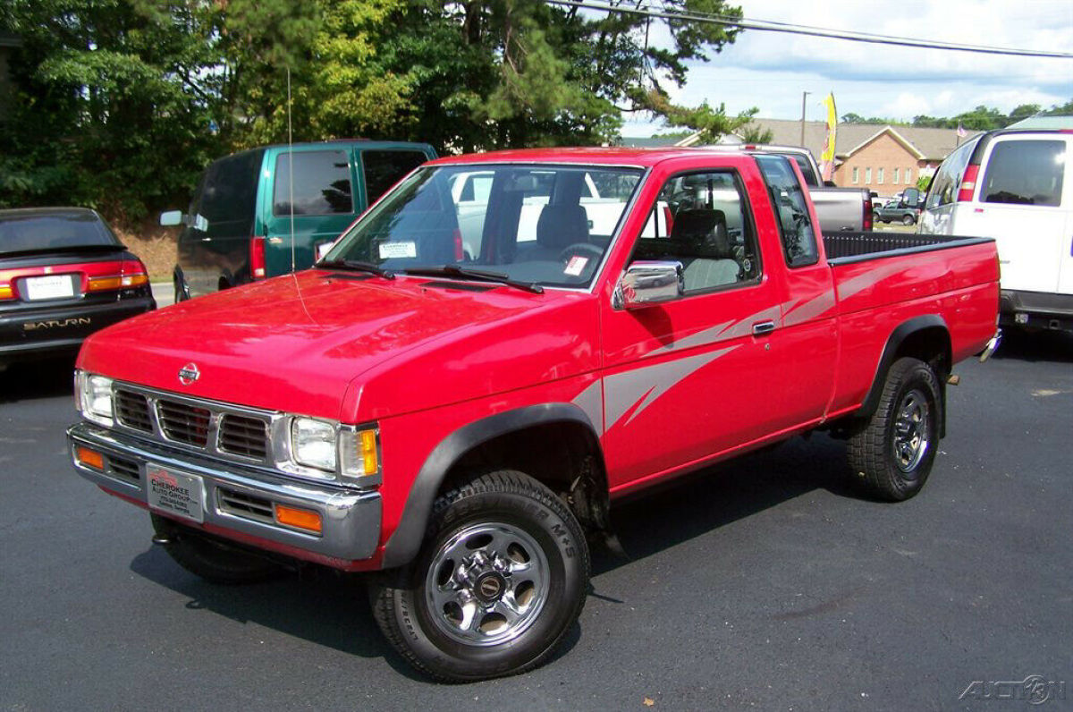 1994 Nissan Frontier 1-OWNER 146K XE 4WD 3.0L V6 5-SPEED COLD A/C KING CAB TRUCK - photo 3
