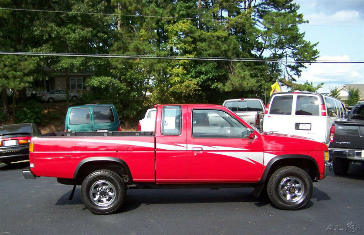 1994 Nissan Frontier 1-OWNER 146K XE 4WD 3.0L V6 5-SPEED COLD A/C KING CAB TRUCK - photo 6