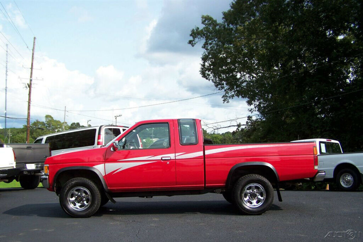 1994 Nissan Frontier 1-OWNER 146K XE 4WD 3.0L V6 5-SPEED COLD A/C KING CAB TRUCK - photo 7