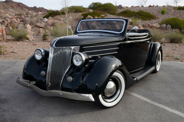 1936 Ford Cabriolet - photo 2