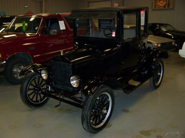 1925 Ford Model T DOCTORS COUPE 2DR ENCLOSED FULLY RESTORED PERFECT WOOD - photo 4