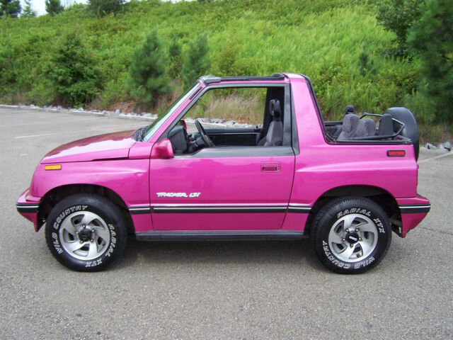 1993 Geo Tracker LSi 1-OWNER 120K 4WD 5-SPEED 1.6L FUEL INJ CONVERTIBLE WAGON - photo 8
