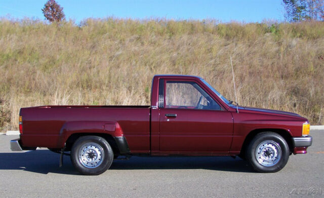 1988 Toyota Tacoma 1-OWNER EFI 2.4L 22R-E 4CYL COLD AC AUTOMATIC SHORT BED HILUX - photo 6