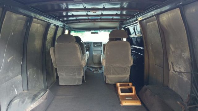 1988 Chevrolet G20 Van - photo 9