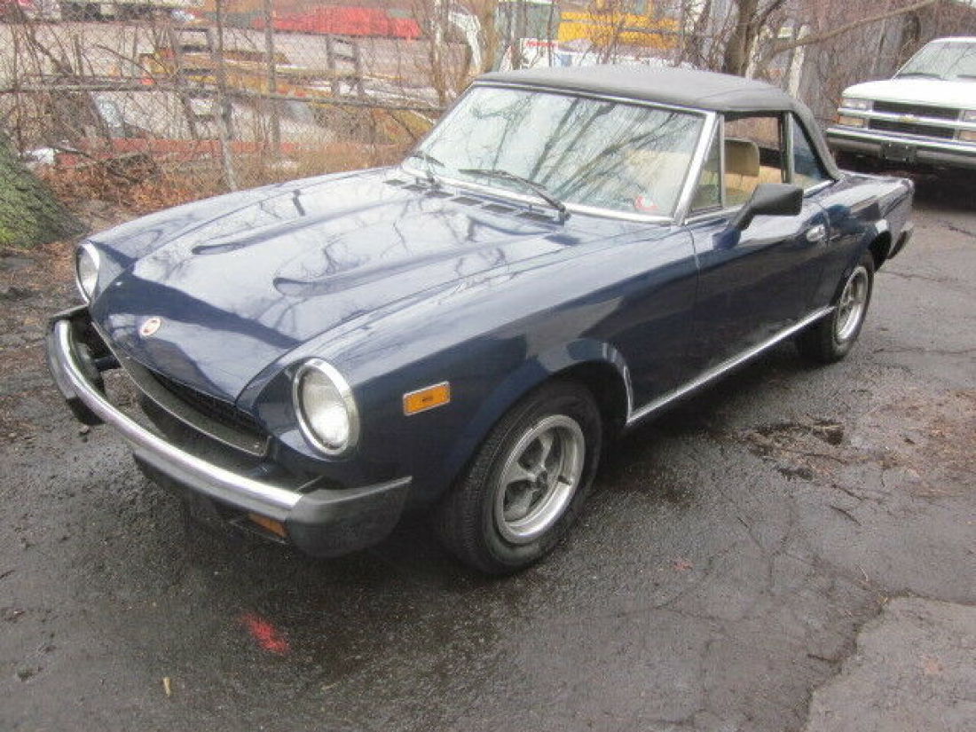 1979 Fiat 124 Spider - photo 2