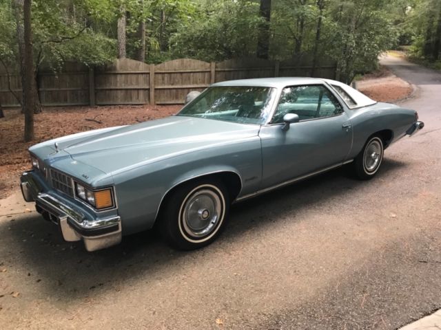 A TRUE ORIGINAL VERY CLEAN EXCELLENT RUNNING GENTLEMAN CAR ! 1977 Pontiac Le Mans