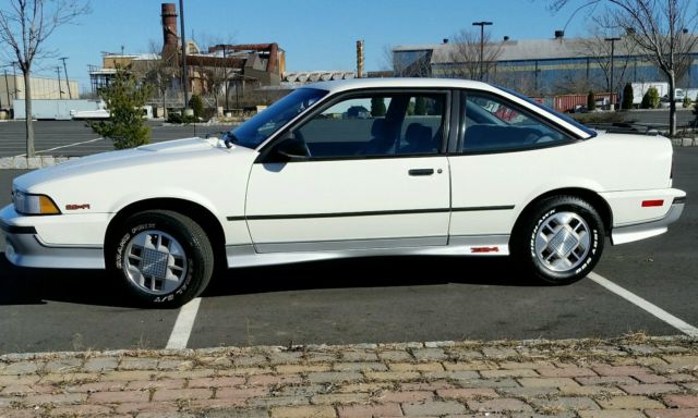 1988 Chevrolet Cavalier Z-24 - photo 2
