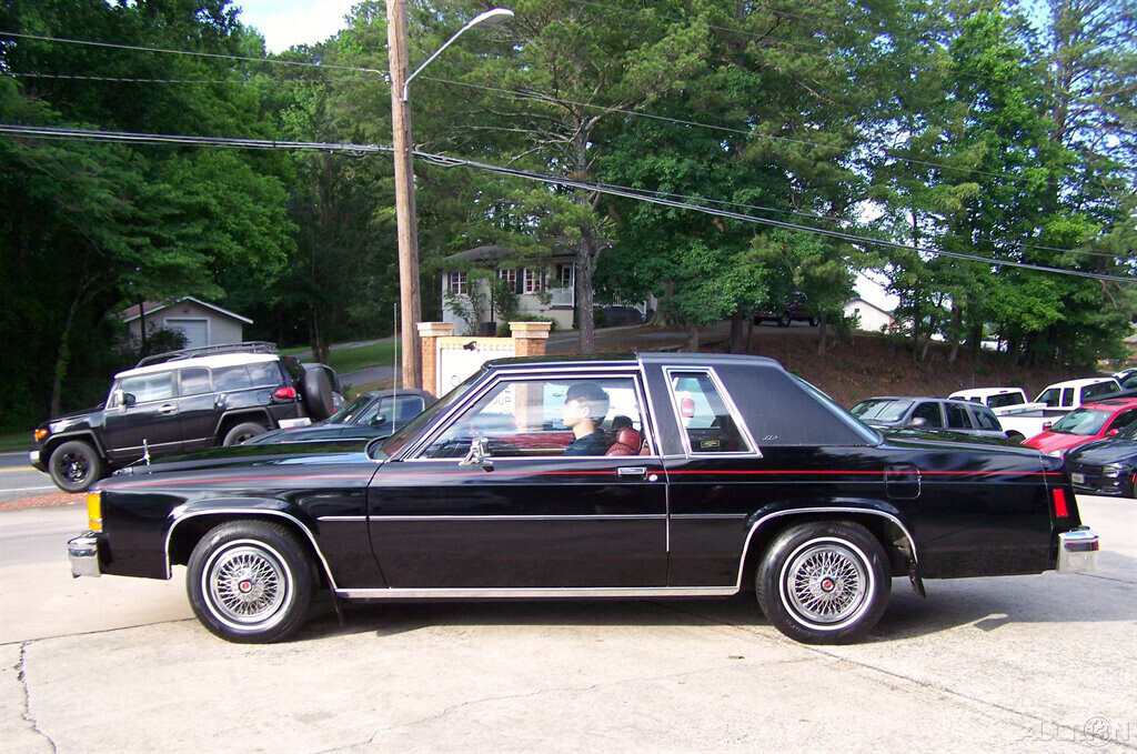 1981 Ford Crown Victoria LTD 29K PRISTINE COLLECTOR QUALITY 2DR 5.0L 302 COUPE - photo 7