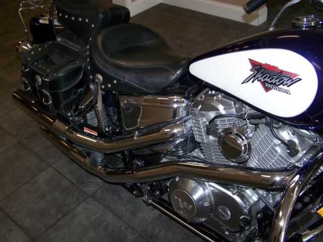 1994 Honda HONDA SHADOW VT1100CL 19K MOTORCYCLE CRUISER PRISTINE COND - photo 9
