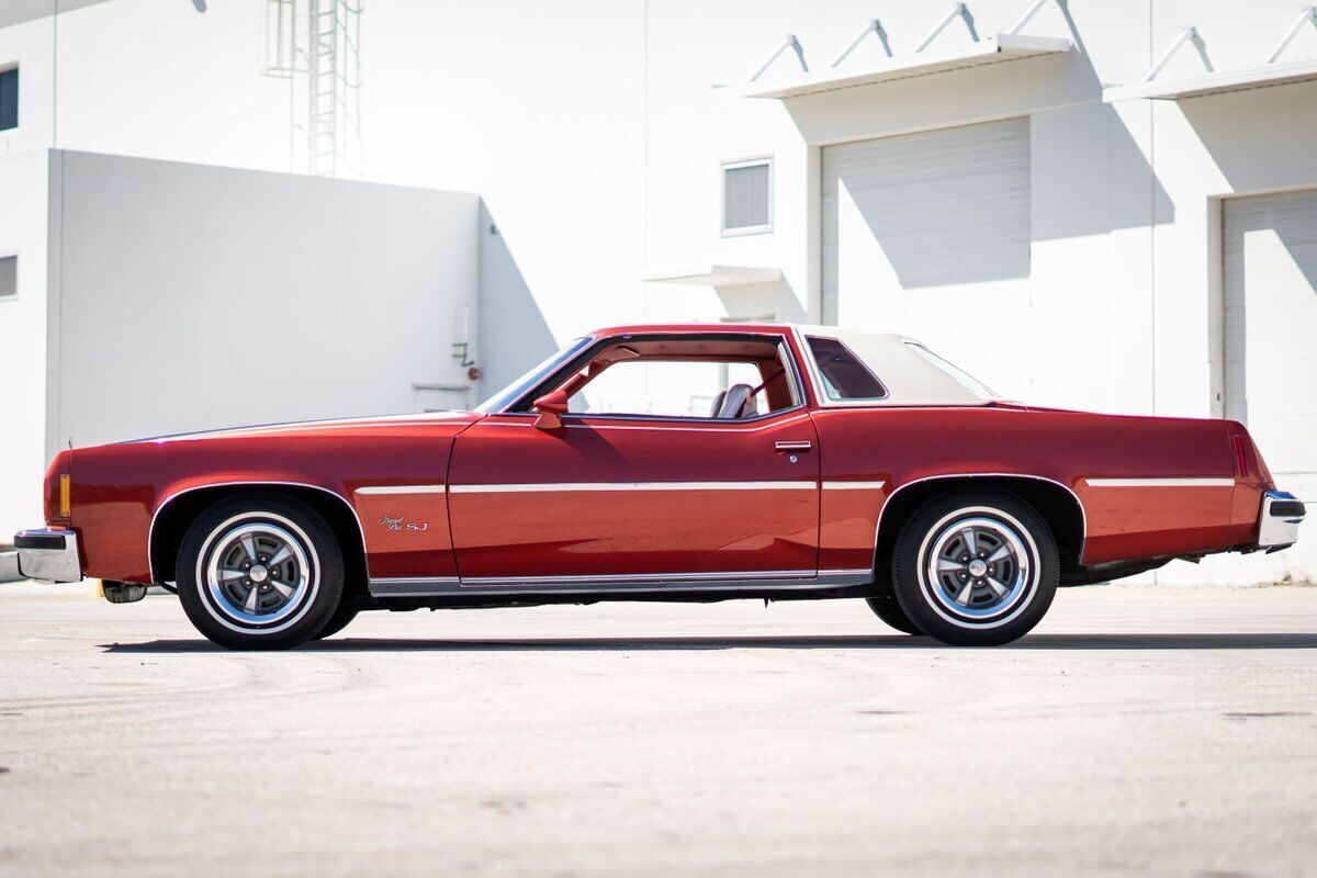 1977 Pontiac Grand Prix - photo 2