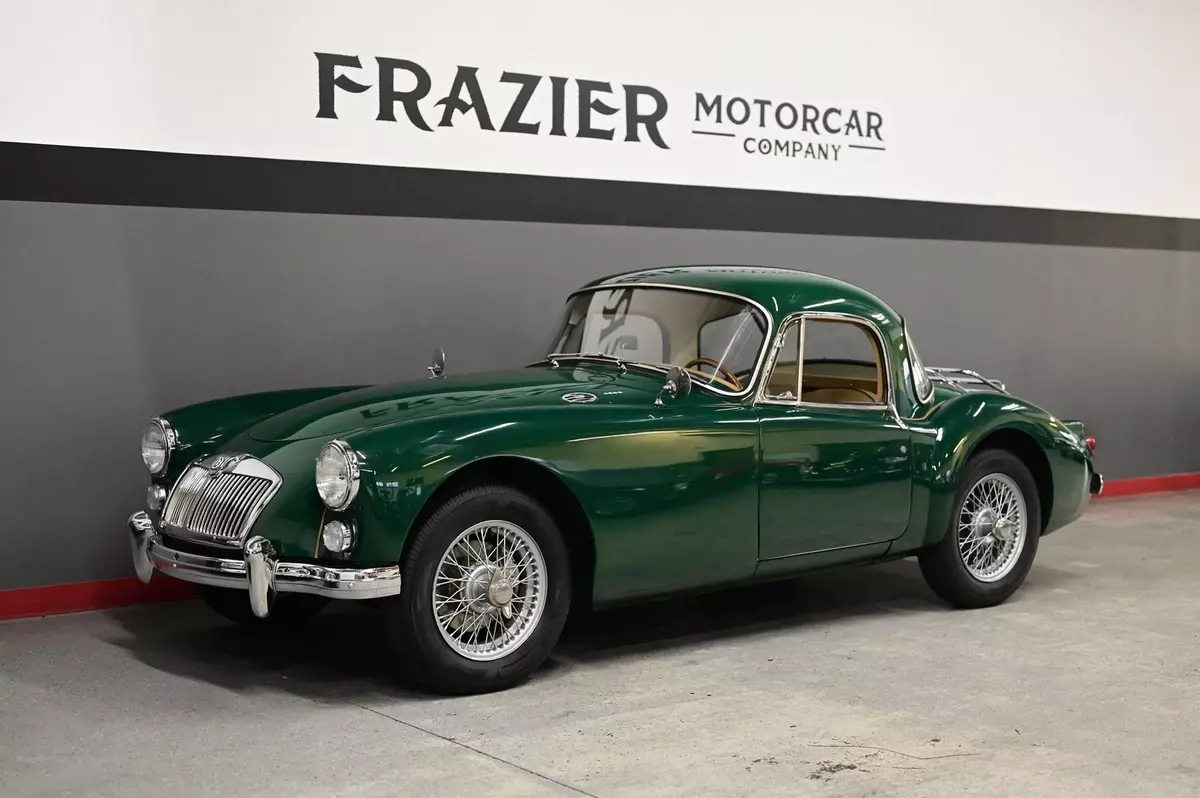 ABSOLUTE CLASSIC BRITISH STUNNER!!! MG A COUPE British Racing Green/TAN 1961 MG MGA