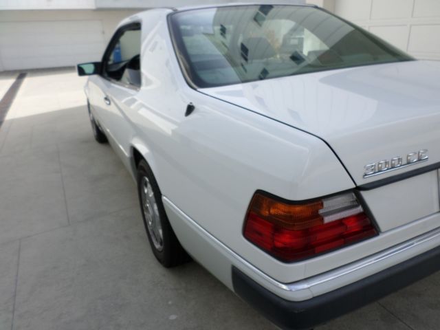 1993 Mercedes-Benz 300-Series - photo 4