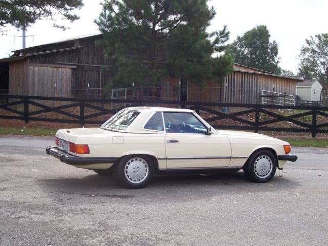 1989 Mercedes-Benz SL-Class R107 Series - photo 7