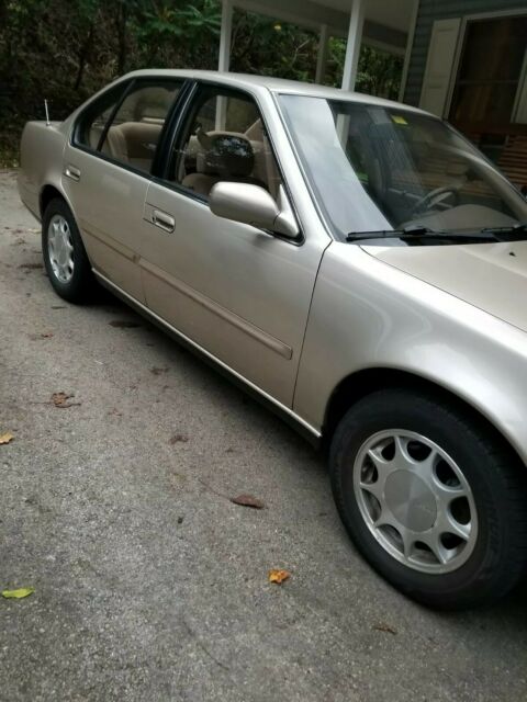 1994 Nissan Maxima GXE - photo 4
