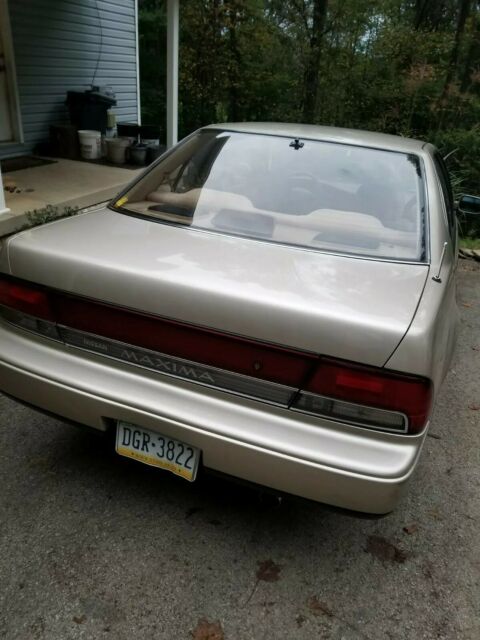 1994 Nissan Maxima GXE - photo 6