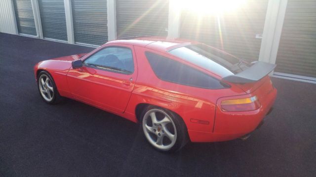 1987 Porsche 928 - photo 3