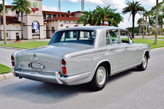 1968 Rolls-Royce Silver Shadow only 25k Original Miles Pristine - photo 4