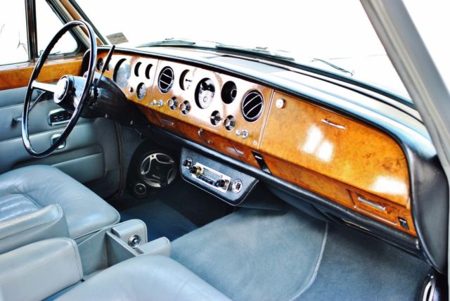 1968 Rolls-Royce Silver Shadow only 25k Original Miles Pristine - photo 7
