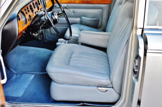 1968 Rolls-Royce Silver Shadow only 25k Original Miles Pristine - photo 9