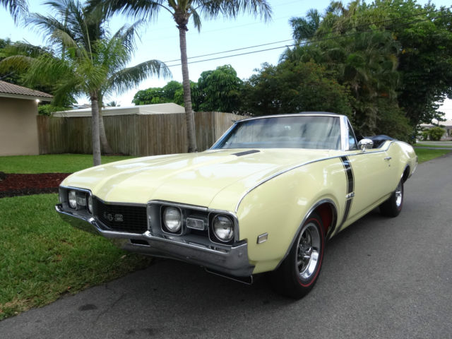 A/C, 4 Speed, Ram Air, Highly Optioned Older Frame Off, Mint Condition, Rare Car 1968 Oldsmobile 442 Convertible